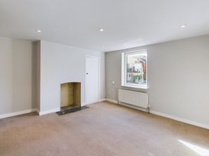 Sitting Room- click for photo gallery